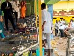 आंध्र प्रदेश का वेंकटेश्वर स्वामी मंदिर :एकादशी पर भगदड़ मचने से कम से कम 10 लोगों की मौत, मंदिर बनवाने वाले पांडा बोले- यह दैवीय प्रकोप 